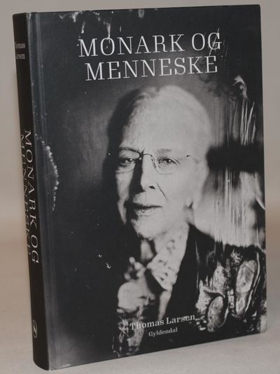 Monark og menneske.