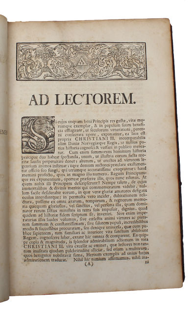 Annalium libri VI. qvibus Res Danicæ ab excessu Friderici I. ac deinde a Christiano III. gestæ ad omnium usqve 1550 enarrantur. His additi Stephani Jo. Stephaniis Historiæ Danicæ libri duo quibus reliqua laudati Regis Acta describuntur. Cum Præfatione... - [GIFT-COPY FOR LUXDORPH] (photo 4)
