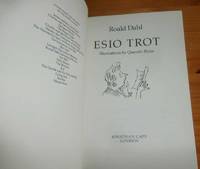 ESIO TROT by Dahl, Roald - 1990