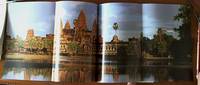 Angkor Splendors of the Khmer Civilization by Marilia Albanese - Paperback - reprint - 2006 - from Syber's Books ABN 15 100 960 047 (SKU: 0279131)