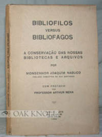 BIBLIFILOS VERSUS BIBLIOFAGOS