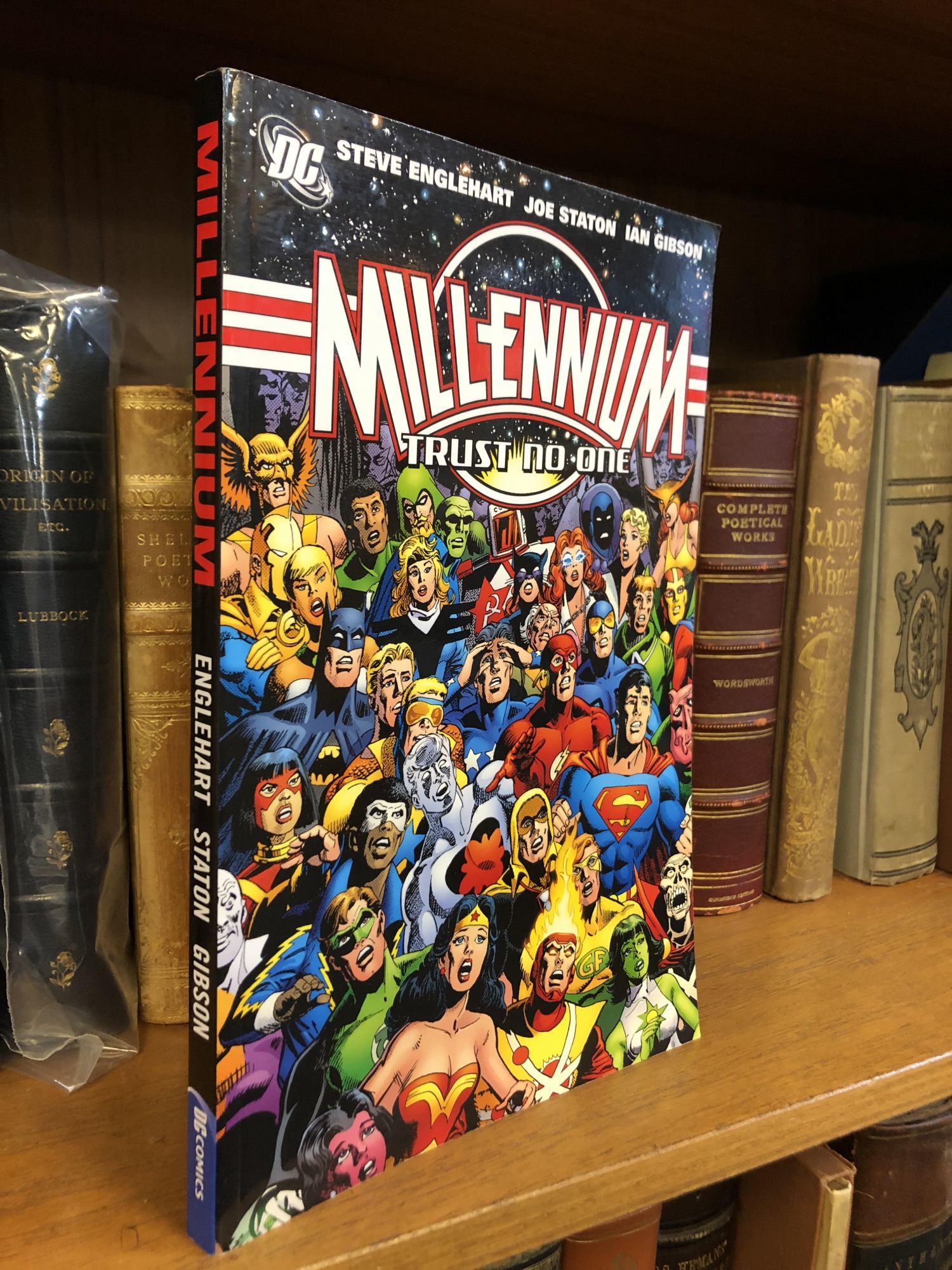 アメコミ・英語　MILLENNIUM: TRUST NO ONE Millennium: Trust No-One | Slings & Arrows