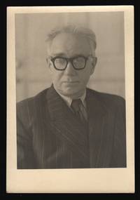 image of Original photographs of Vasilii Masiutin and his wife, Valentina Masiutina