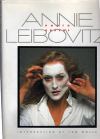 ANNIE LEIBOVITZ PHOTOGRAPHS