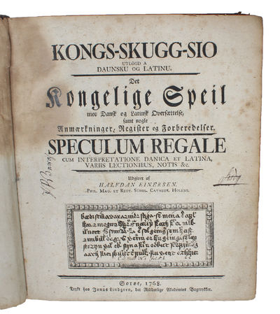 Kongs-Skugg-sio utlögd a  Daunsku og Latinu. Det…