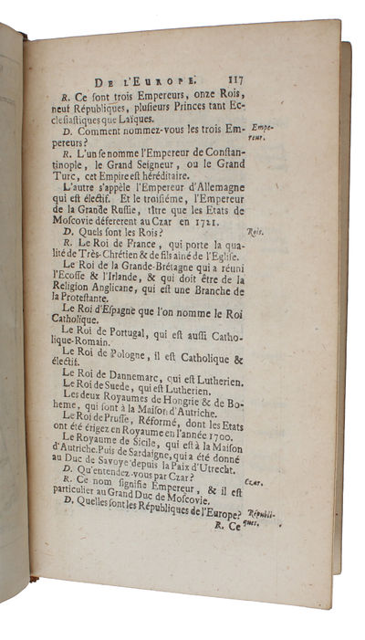 La Science des Personnes de Cour, D'epée et de Robe. Dans laquelle, outre les Matiéres contenues dans les Editions précedentes, en trouve une Instruction plus ample sur la Religion. L'Astronomie. La Chronologie. La Geographie. La Guerre. Les Fortifi... (photo 6)