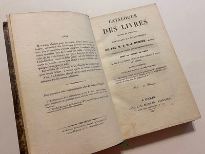 [ANTIQUARIAN BIBLIOGRAPHY / WOMAN PRINTER]. Catalogue des livres imprimes et manuscrits, composant la bibliotheque de feu m. L.M.J. Duriez (de Lille). Sale dates: 22 janvier 1828 et seq