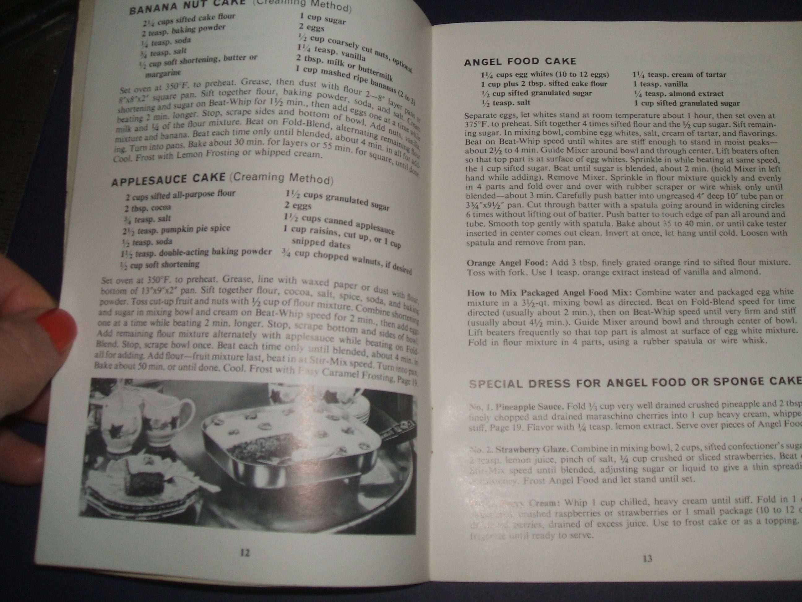 Sunbeam Mixmaster Hand Mixer Recipe and Instruction book by Sunbeam