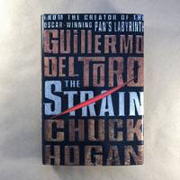The Strain: Book One of The Strain Trilogy (The Strain Trilogy, 1)