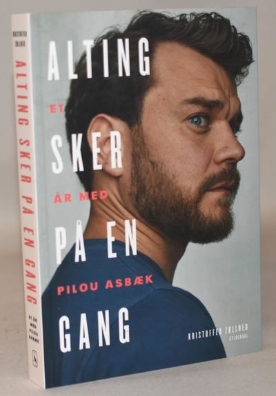 Alting sker på en gang.