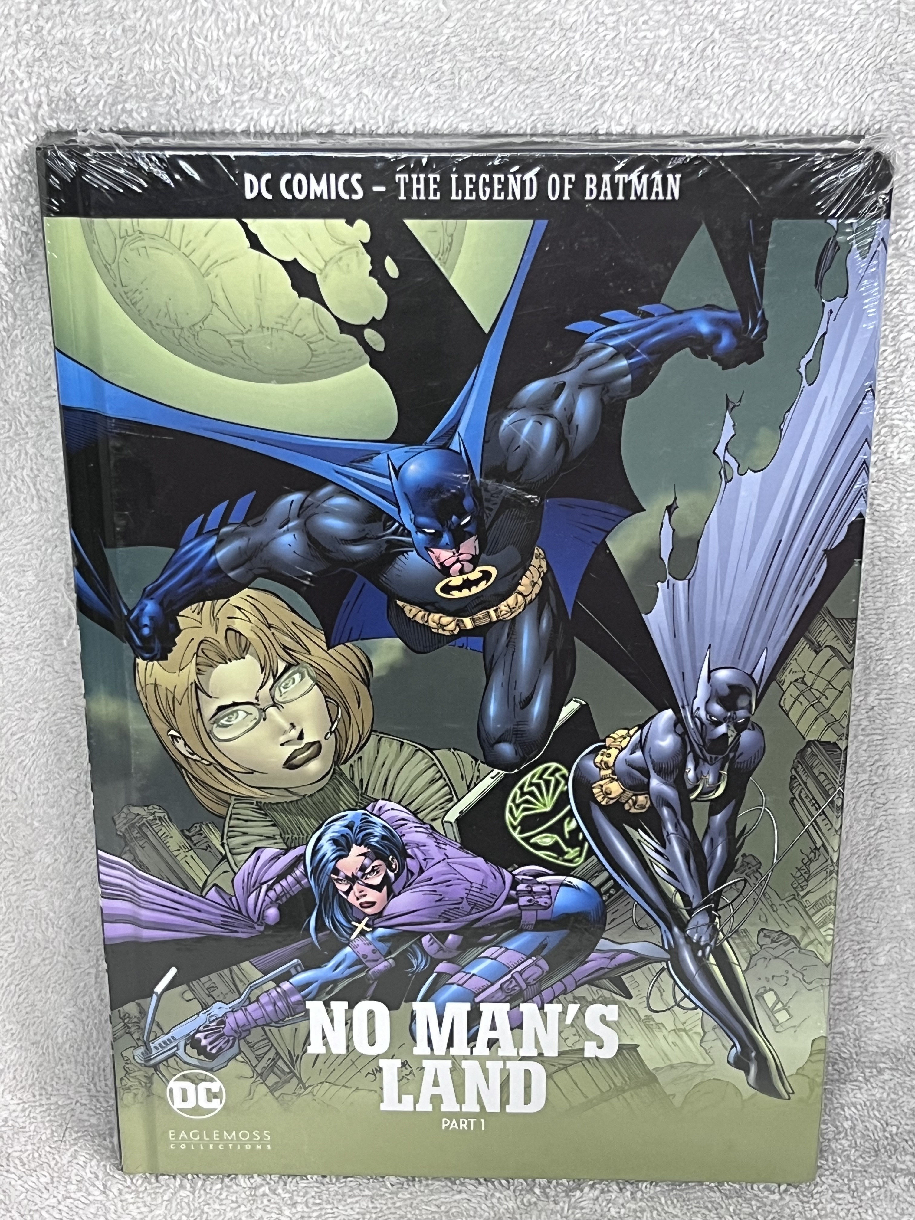 DC Comics The Legend of Batman No Man