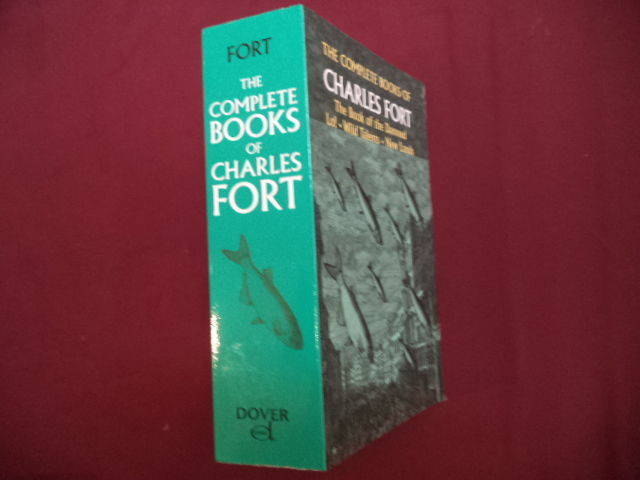The Complete Books of Charles Fort. The Book of the Damned / Lo