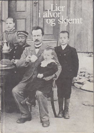 Lier i alvor og skjemt. Årbok nr. 5 1983/1985.