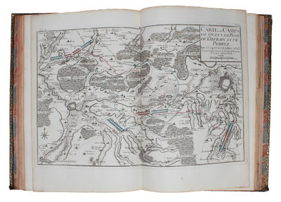 Histoire militaire de Flandre, depuis l'année 1690 jusqu en 1694 inclusivement; qui comprend le Detail des Marches, Campemens, Batailles, Sieges & Mouvemens des Armees du Roi, & de celles des Alliés pendant ces cinq Campagnes. 3 Vols. (Textvol. in 5 ... (photo 3)