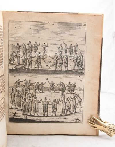 Det gamle Grønlands nye perlustration, eller naturel-historie, og beskrivelse over det gamle Grønlands situation, luft, temperament og beskaffenhed; De gamle norske coloniers begyndelse og undergang der samme-steds, de itzige indbyggeres oprindelse, væsen, leve-maade og handtæringer, samt hvad ellers landet yder og giver af sig, saasom dyer, fiske og fugle & c. med hosføyet nyt land-caart og andre kaaber-stykker over landets naturalier og indbyggernis handtæringer. (photo 3)