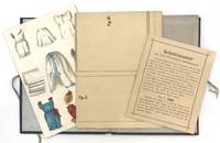 Vorlagen, Schnittmuster & Anleitung zur Anfertigung von Puppen-Garderobe Porzellan-Badepuppe Höhe 18,5 ctm. ("Templates, patterns and instructions for making a doll's wardrobe [for a] Porcelain bathing doll, height 18.5 centimeters.")
