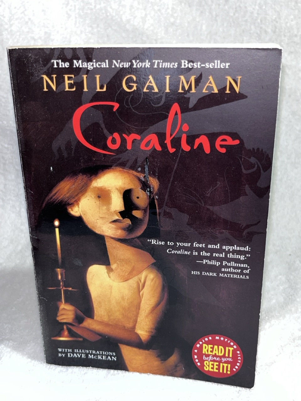 Coraline by Neil Gaiman Paperback 201204 from JMC BOOKS (SKU 6712)