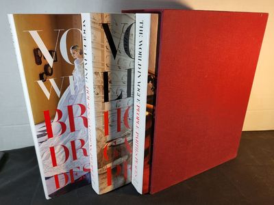 The Vogue Boxed Set: Featuring VOGUE LIVING, THE WORLD IN VOGUE