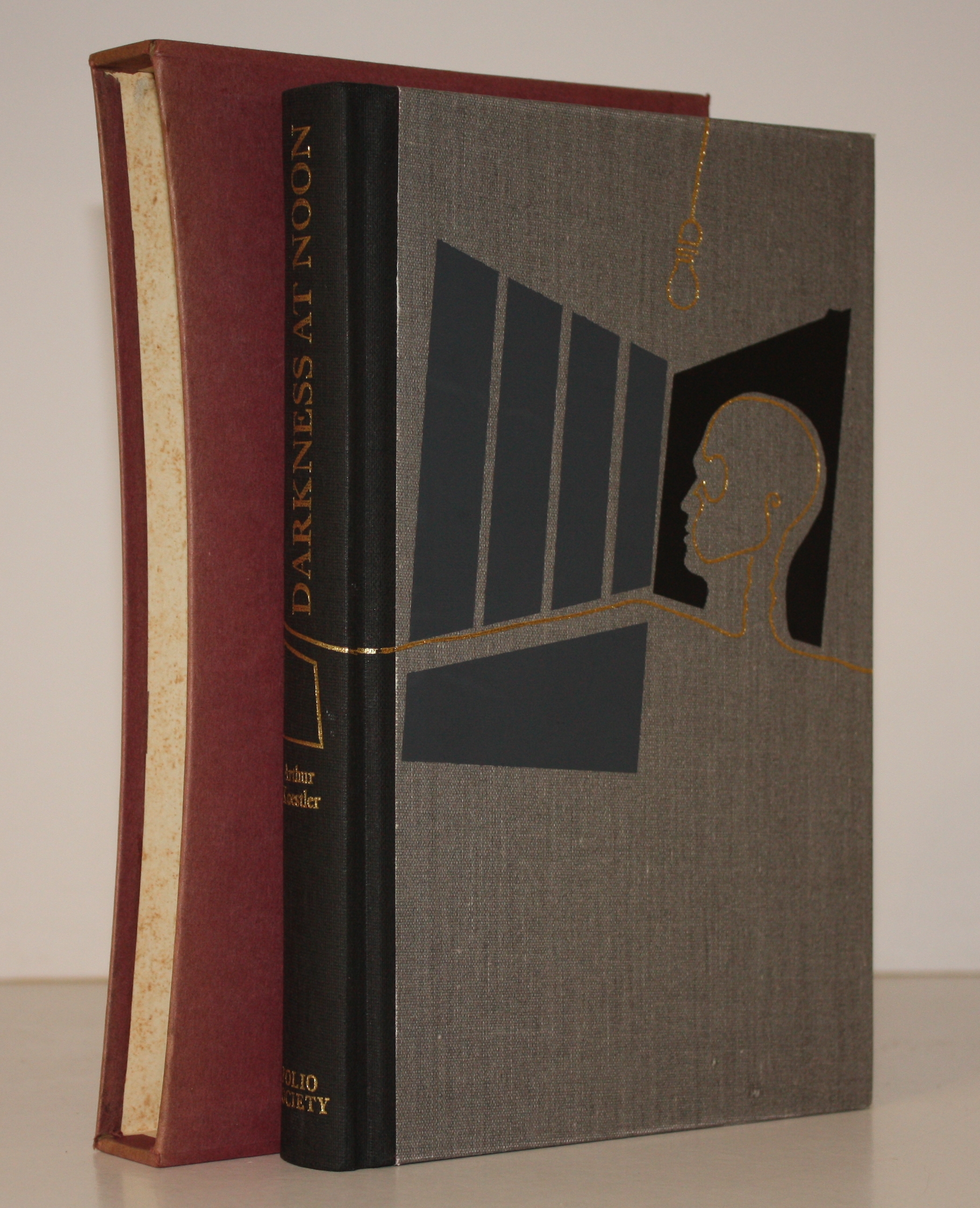 Darkness at Noon. Translated by Daphne Hardy. Introduction by Vladimir Bukovsky. Wood-engravings...