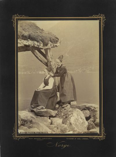 Søndfjord. Piger fra Jølster. Originalt fotografi…