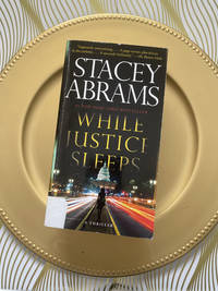 While Justice Sleeps: A Thriller (Avery Keene)