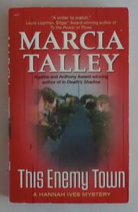 This Enemy Town: A Hannah Ives Mystery (Hannah Ives Mysteries)