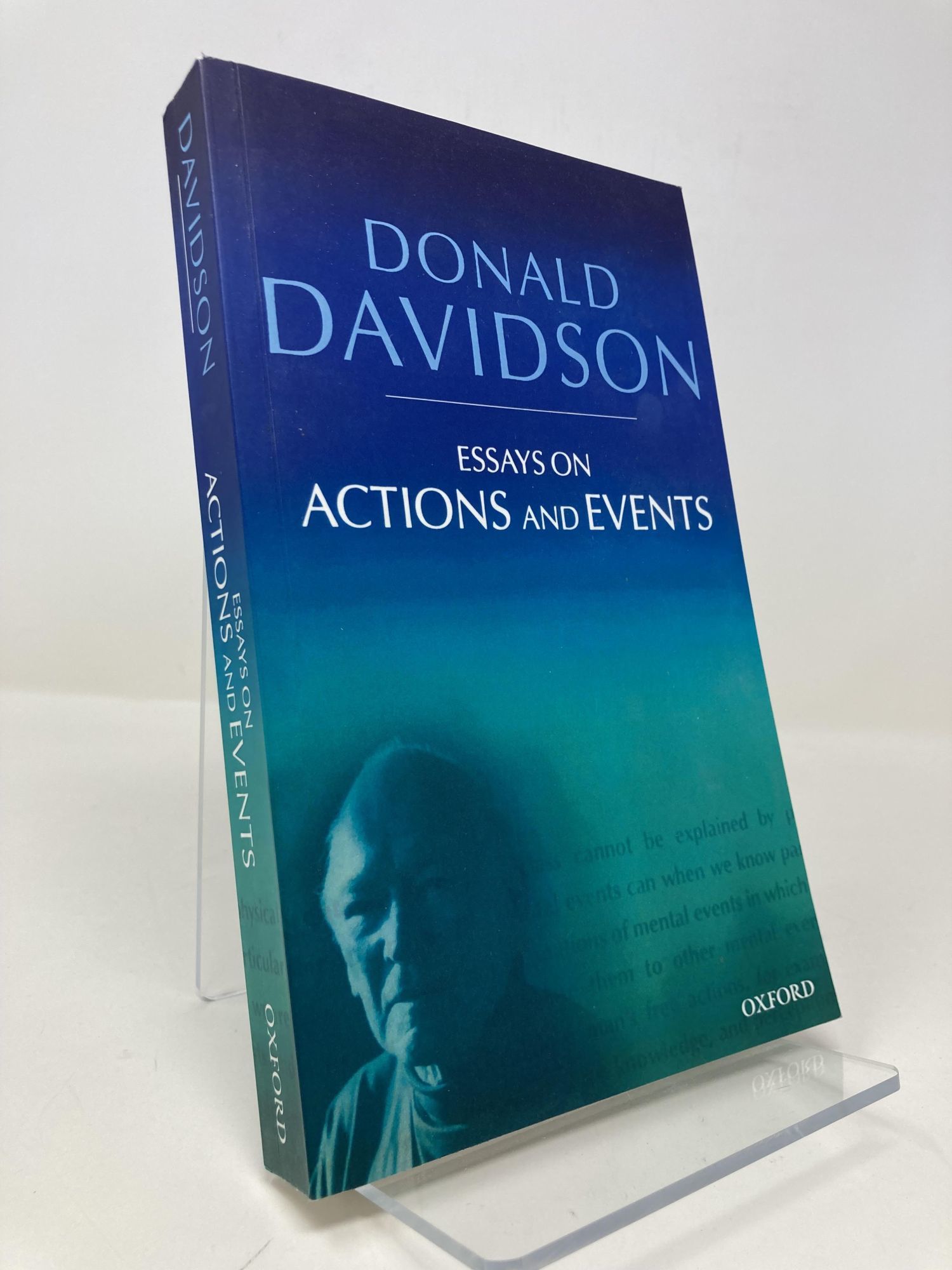 洋書 Essays on Actions and Events/Davidson Amazon | Essays on Actions and Events (Philosophical Essays