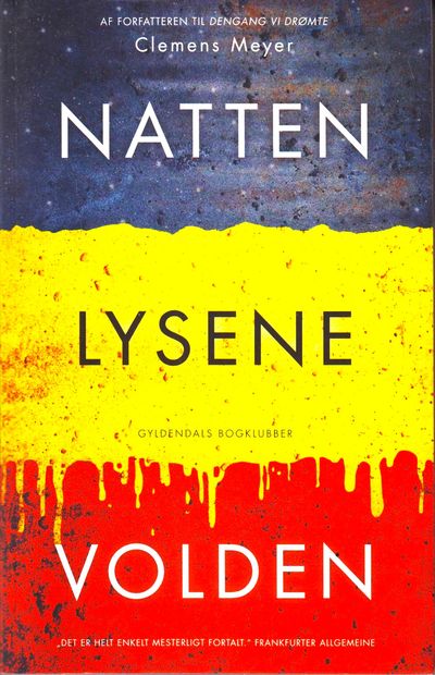 Natten, lysene, volden