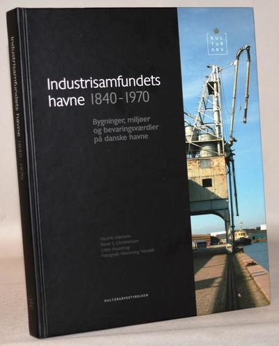 Industrisamfundets havne 1840-1970, Bygninger,…