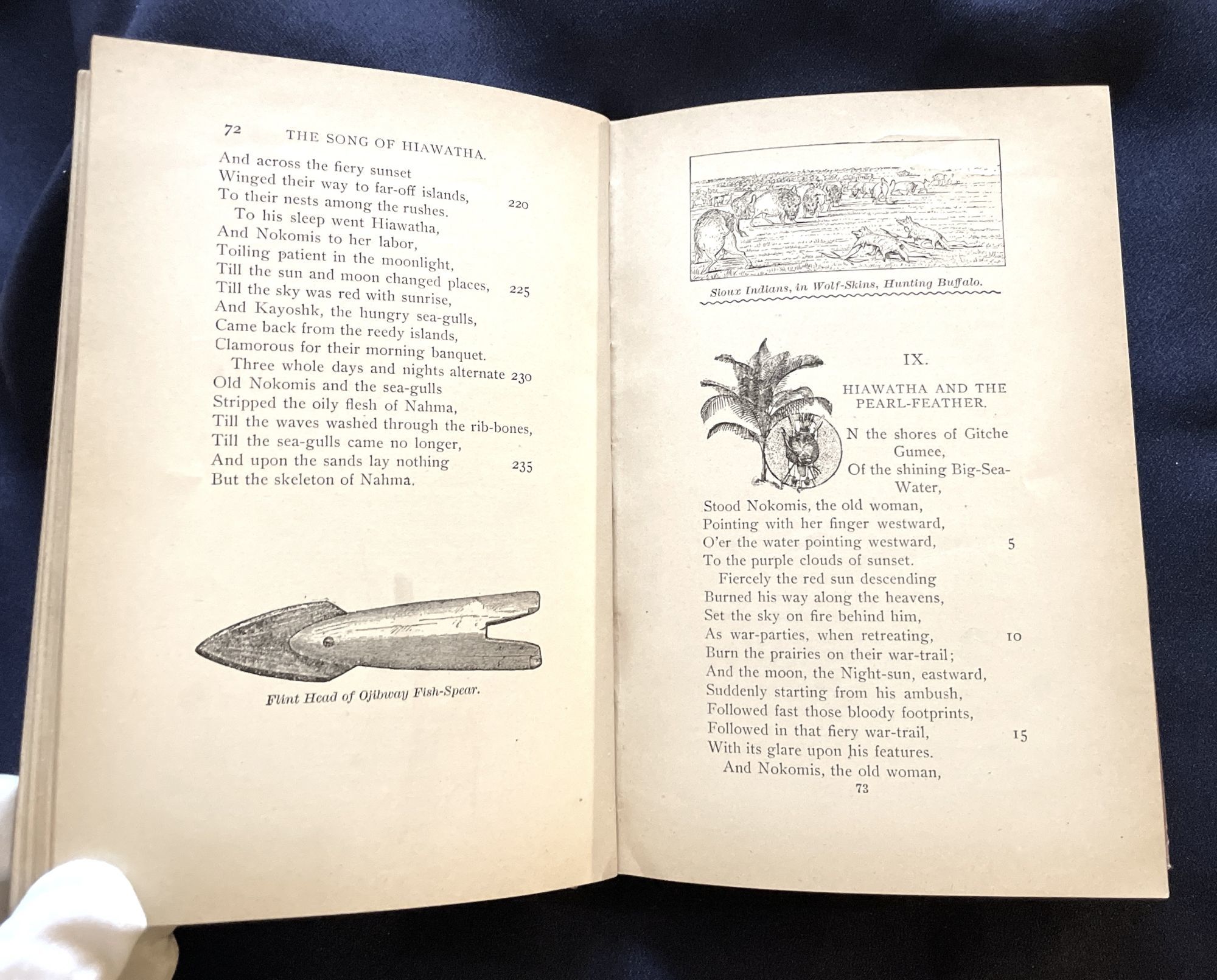 THE SONG OF HIAWATHA; By Henry Wadsworth Longfellow / Minnehaha Edition