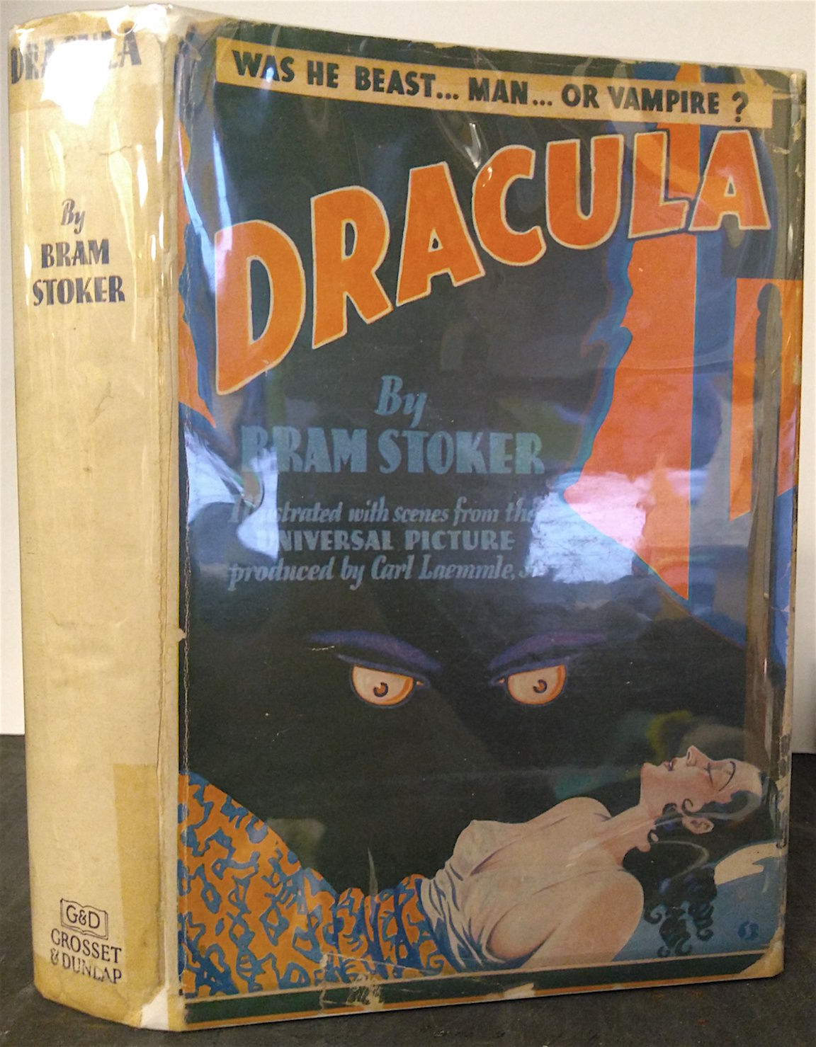 Dracula With Illustrations From The Universal Picture Produced By