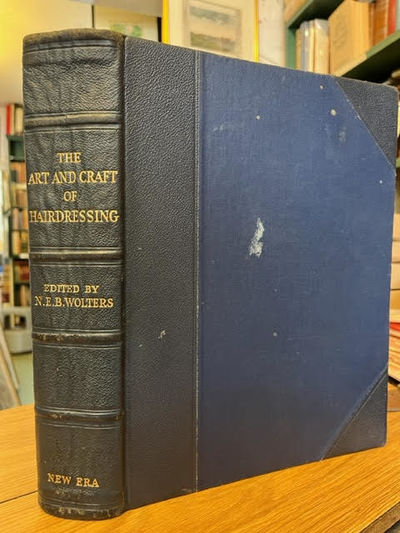 THE ART AND CRAFT OF HAIRDRESSING 1963年 The Art and Craft of Hairdressing. A Standard and Complete Guide
