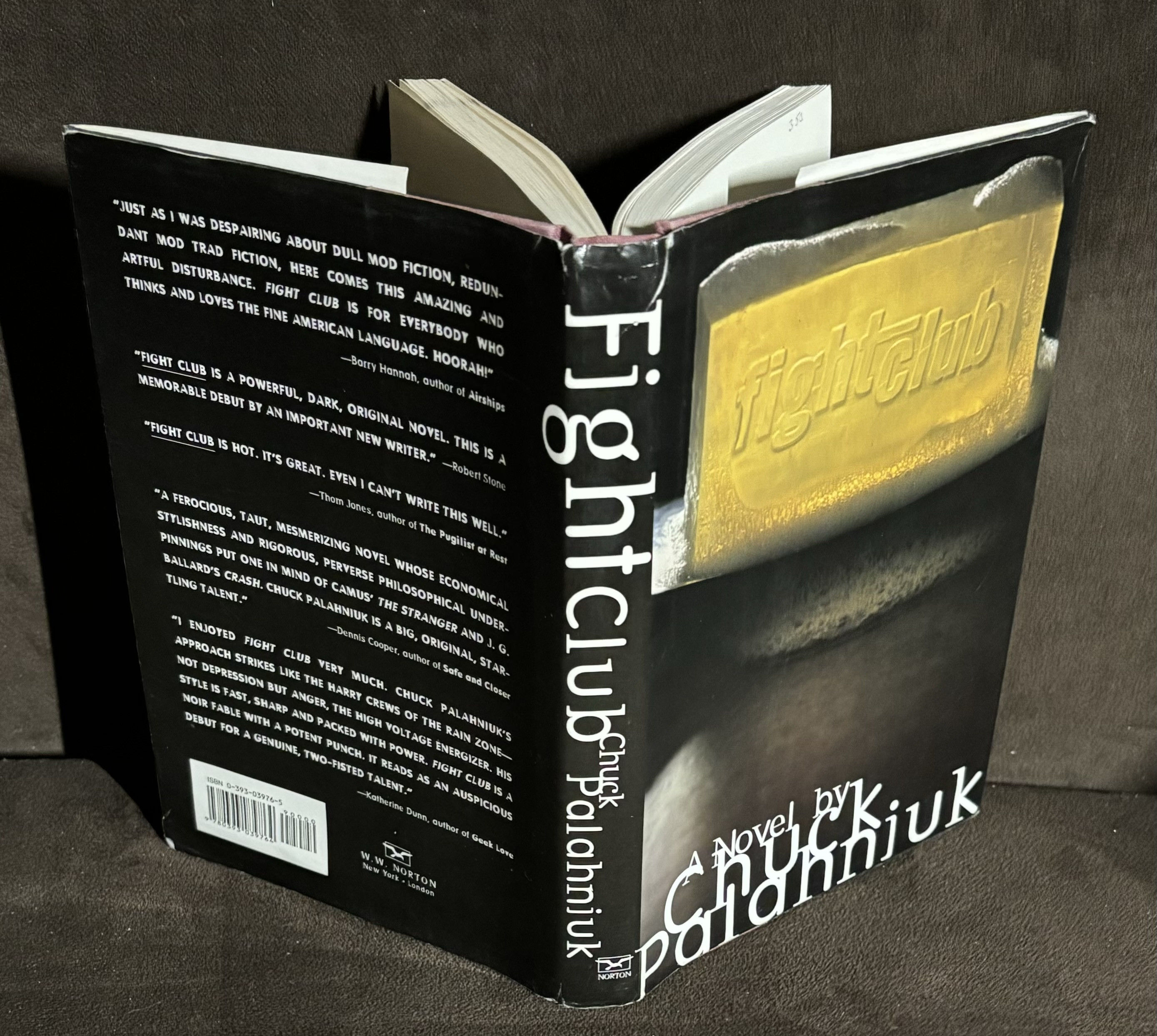 Fight club Chuck Palaphiuk サイン入 Fight Club by Chuck Palahniuk | Hardcover | 1996 | W. W.