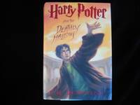 HARRY POTTER AND THE DEATHLY  HALLOWS by Rowling, J.K - 2007