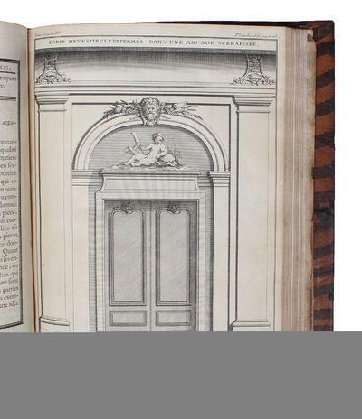 De la Distribution des Maisons de Plaisance et de la Décoration des Edifices en general. Ouvrage enrichie de cent soixante Planches en taille-douce, gravées par l'Auteur. 2 Vols. (photo 5)