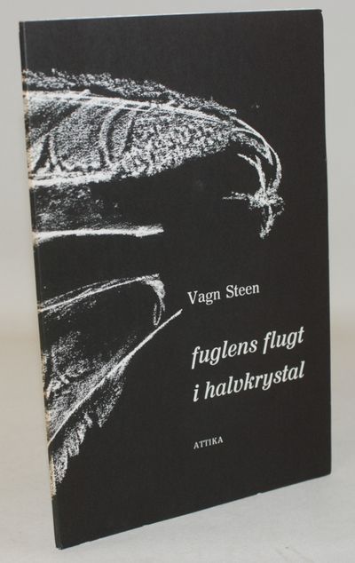 Fuglens flugt i halvkrystal.