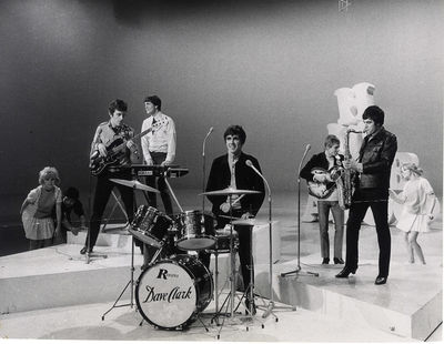 THE DAVE CLARK FIVE (ca. mid-1960s) Photo archive