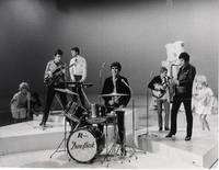 THE DAVE CLARK FIVE (ca. mid-1960s) Photo archive