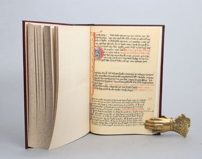 Udg. ved R. Keyser, P. A. Munch, Gustav Storm og Ebbe Hertzberg. Første-femte bind (Komplett). Christiania, Trykt hos Chr. Gröndahl, 1846-95 + Norges Gamle Love. Anden række. 1388-1604. Ifølge offentlig foranstaltning udgivne ved Abaslon Taranger. Med bistand af Oscar Alb. Johnsen og Oluf Kolsrud. Første-tredje bind i 8 bind (Komplett). (photo 2)