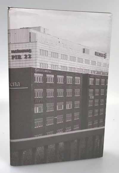 Nästan hemma. Fotografier Liljeholmen. Texter av…