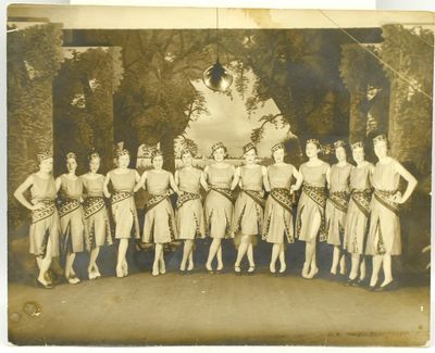 [VIRGINIA] [ASHLAND] [ORIGINAL PHOTOGRAPH] BECKY KERR’S DEVASTATING DAMSELS~