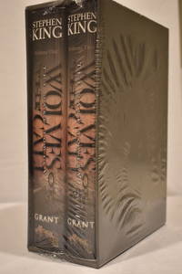 THE DARK TOWER: THE WOLVES OF THE CALLA.  Two Volumes.   Price is for 9-volume set. by KING, Stephen - 2003