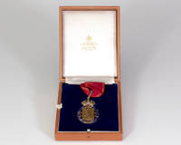 The Companion of Honour Medal: Awarded to Friedrich von Hayek by Queen Elizabeth II.