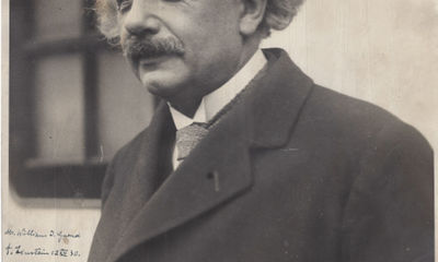 Albert Einstein Beautiful Signed Photograph at the Metropolitan Opera, on His Visit to the U.S. in 1930