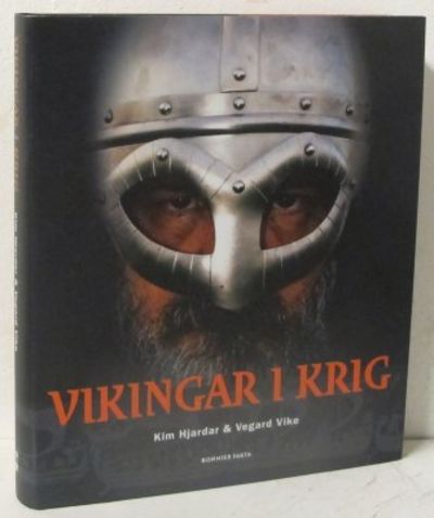 Vikingar i krig. Översättning av Charlotte…