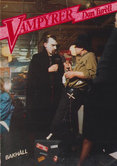 Vampyrer. Översättning: Jörgen Hammenskog. [Utg.…