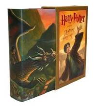 image of Harry Potter and the Deathly Hallows (Book 7) (Deluxe Edition)