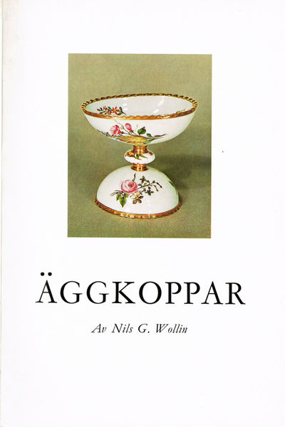 Äggkoppar, äggställare och äggställ. / Egg-cups,…