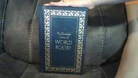 The Illustrated Library of World Poetry: Deluxe Edition (Literary Classics)