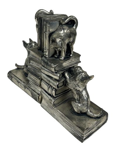 Art Deco Bookends: Scottie dog chasing a cat up a stack of Books